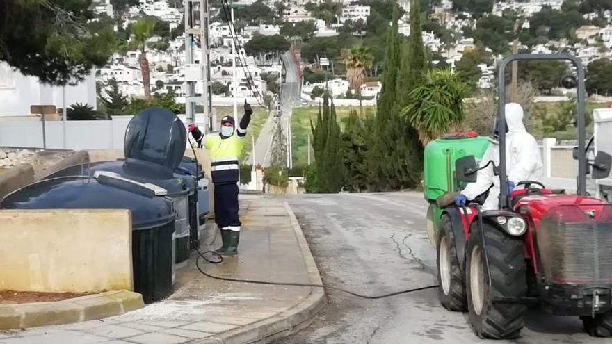 Una gasolinera de Teulada da café y bollería gratis a los trabajadores de los servicios municipales esenciales