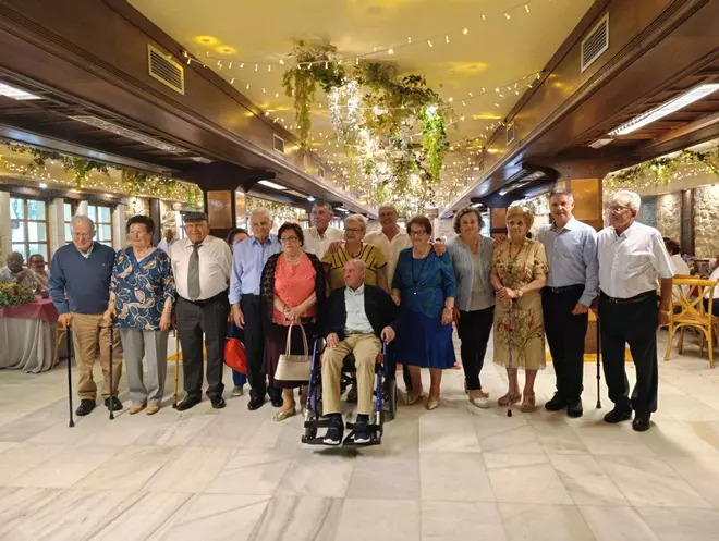 El Hogar del Pensionista El Carmín homenajea a sus mayores