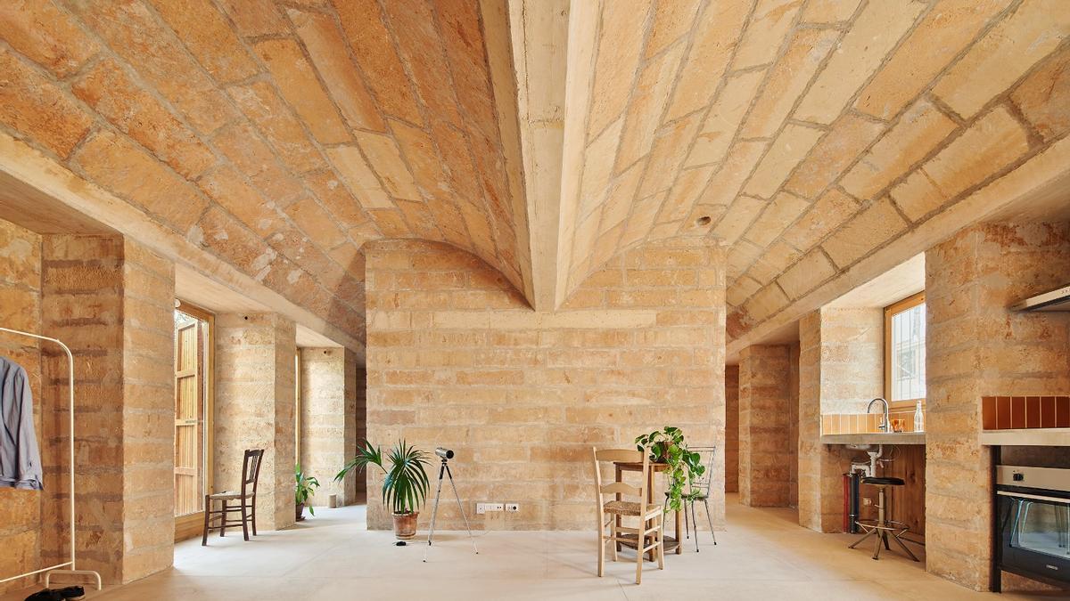 Zukunftsweisende Architektur: Blick in eine Sozialwohnung im Carrer d’Ignasi Barraquer, 2.