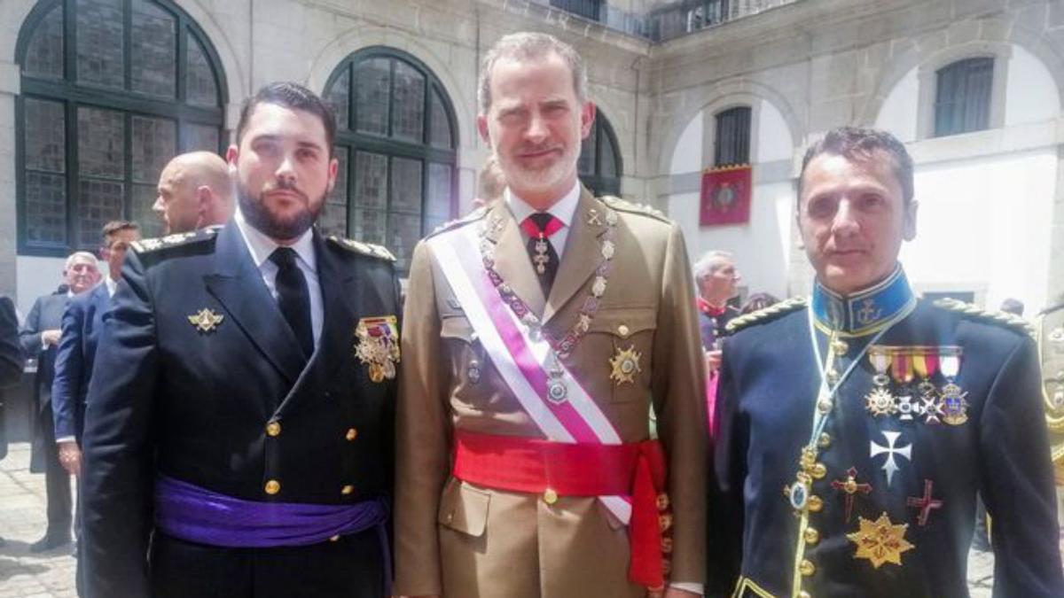 El Rey, con Manuel Ruiz de Bucesta y Alfredo Leonard Lamuño de Cuetos. |
