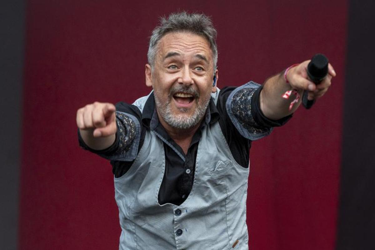 Santi Balmes en un concierto.