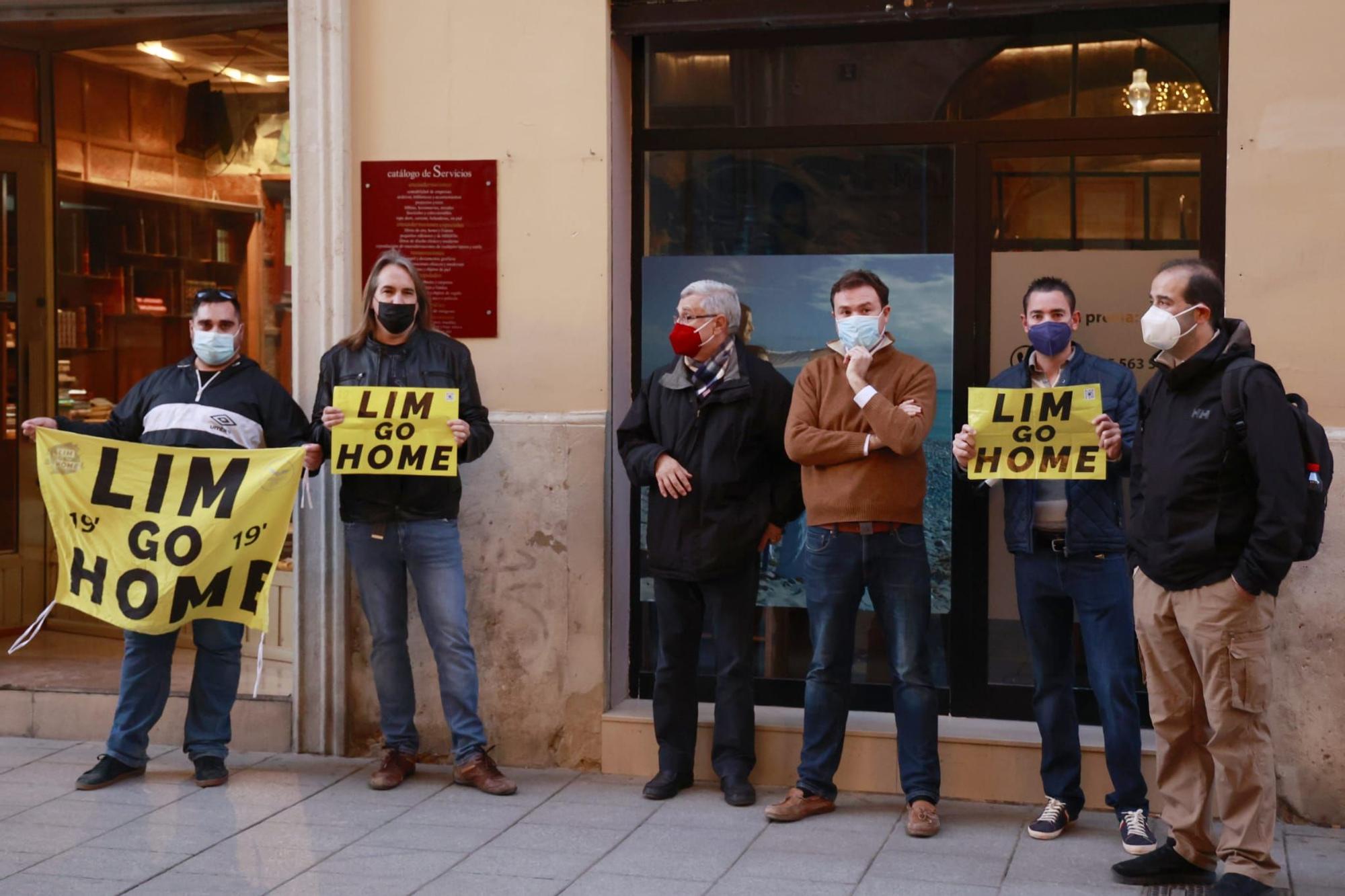 Las fotos de la reunión entre Puig y Murthy