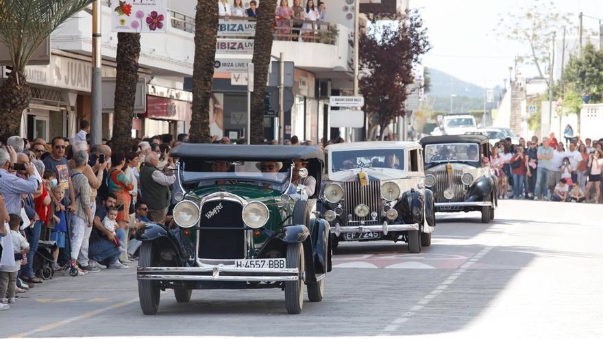 Fiesta en Ibiza: Un Primer Diumenge de Maig «como los de antes»