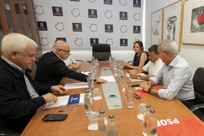 18.06.19.- Las Palmas de Gran Canaria. Antonio Morales (Nueva Canarias) se reune con Luis Ibarra (PSOE), para negociar el posible pacto de progreso en el Cabildo de Gran Canaria. Foto Quique Curbelo  | 18/06/2019 | Fotógrafo: Quique Curbelo