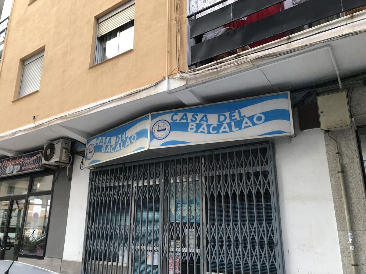 Fotogalería | La calle Salamanca, de Pinturas Mayo al Tambo