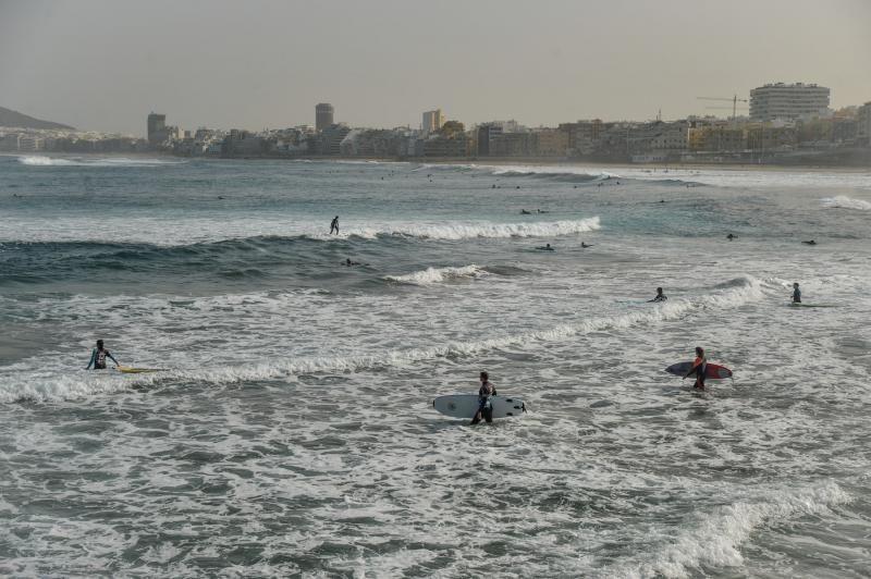 Surf en la zona de La Cícer