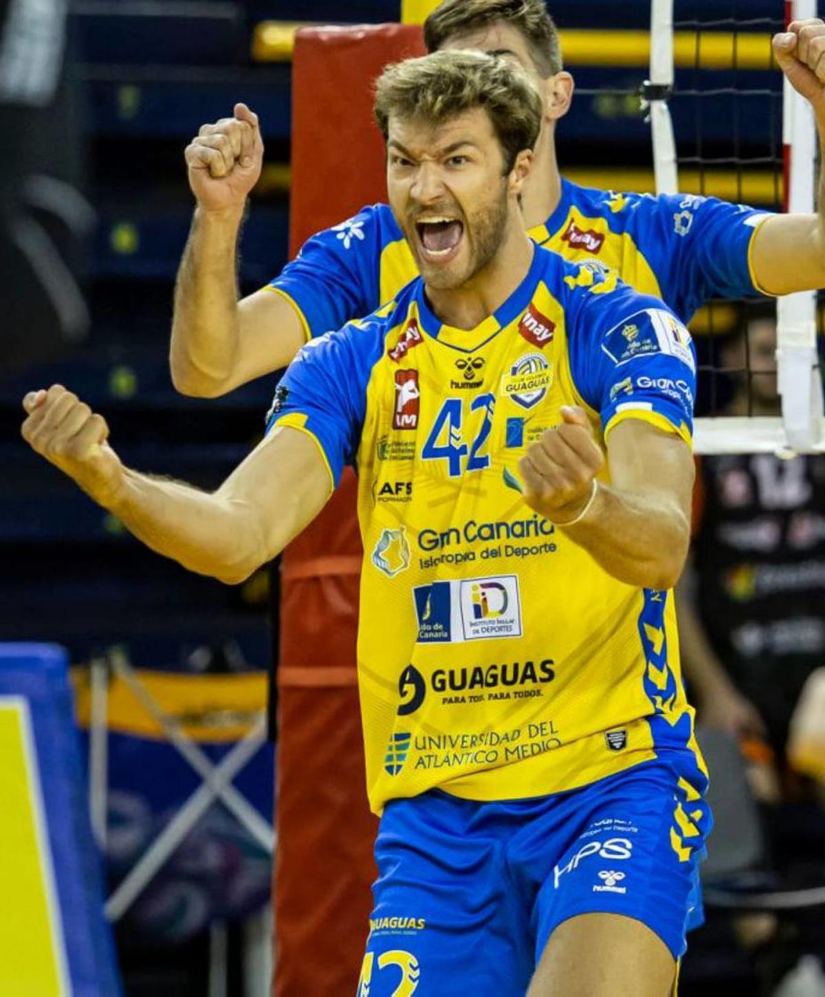 Matt Knigge celebra con rabia un punto en un choque de esta temporada.