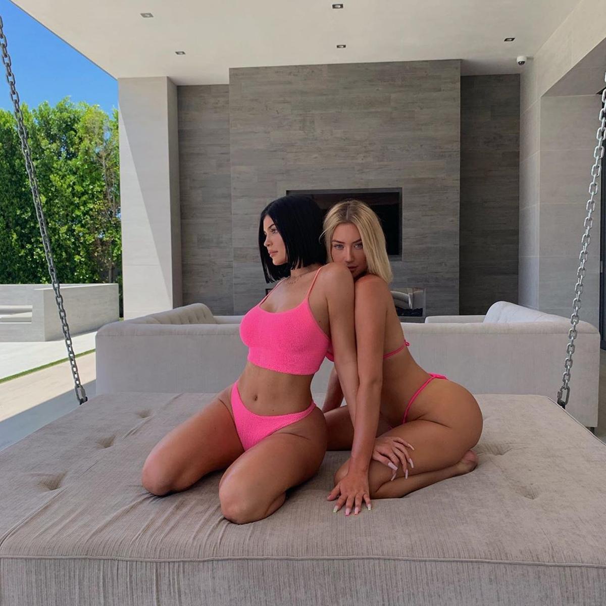 Bikini rosado Instagram @KylieJenner