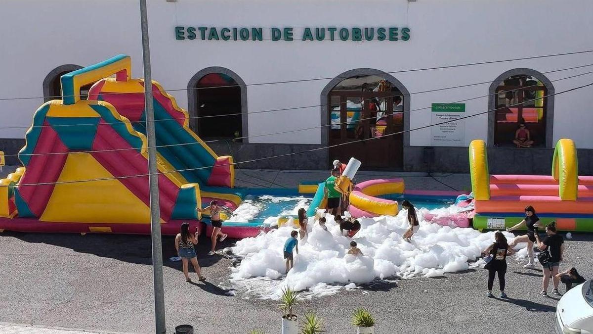 Inauguración de la estación de autobuses de Fregenal de la Sierra