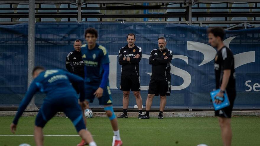 Caras largas tras la derrota ante el Granada en un entrenamiento del Real Zaragoza sin los titulares