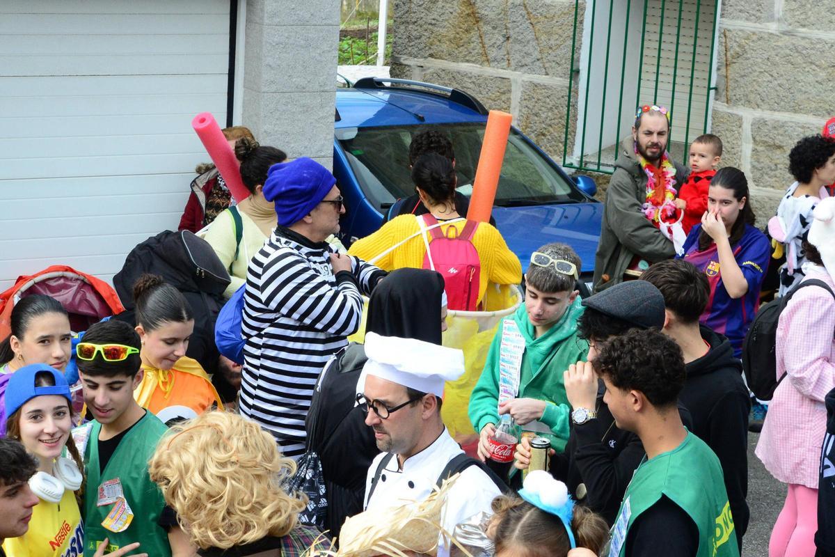 Colorido en el Martes de Entroido en O Hío