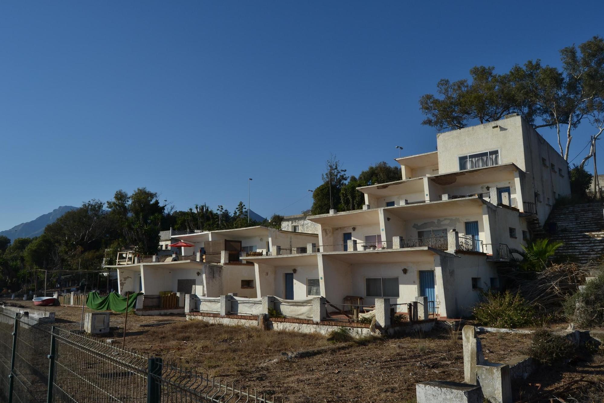 Bungalós supervivientes del Camping Marbella 191.