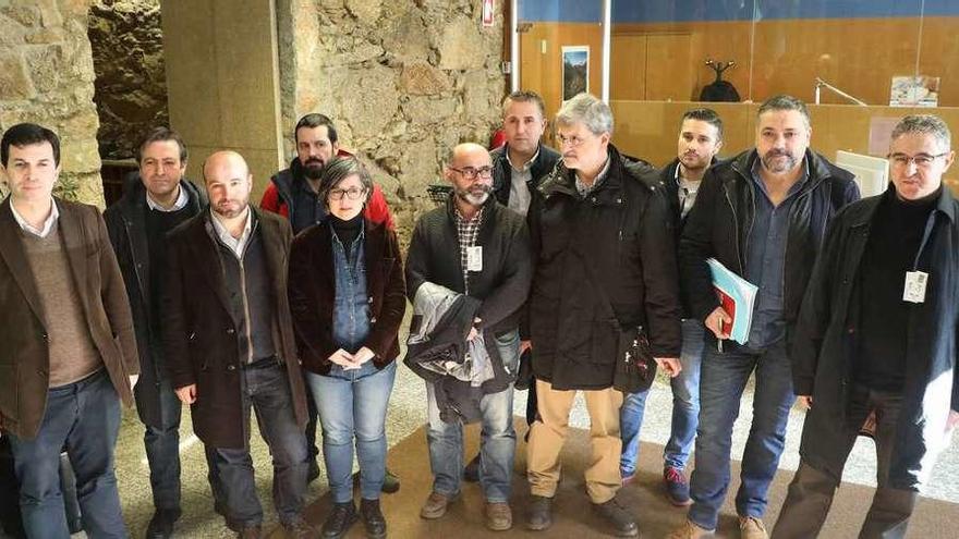 Representantes de los sindicatos de justicia se reunieron ayer con los grupos de la oposición. // X.Álvarez