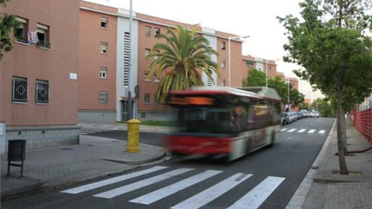 Muere atropellado un niño de 6 años por un autobús de TMB en Nou Barris