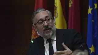 Víctor Martínez, alcalde de Santomera: "Aspiramos a ser el tercer municipio con más peso industrial de la Región"