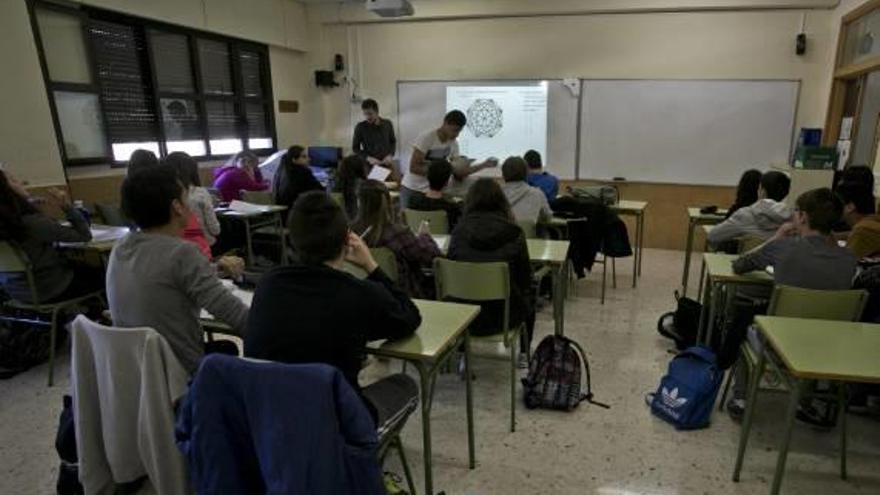 Un 50% de estudiantes secunda la huelga