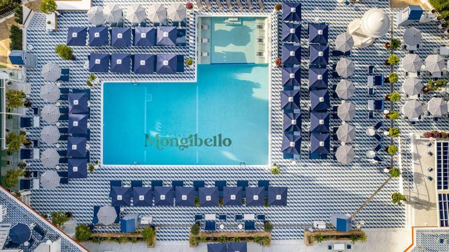 Vista aérea de la zona de la piscina del singular Hotel Mongibello. | FOTOS: HOTEL MONGIBELLO