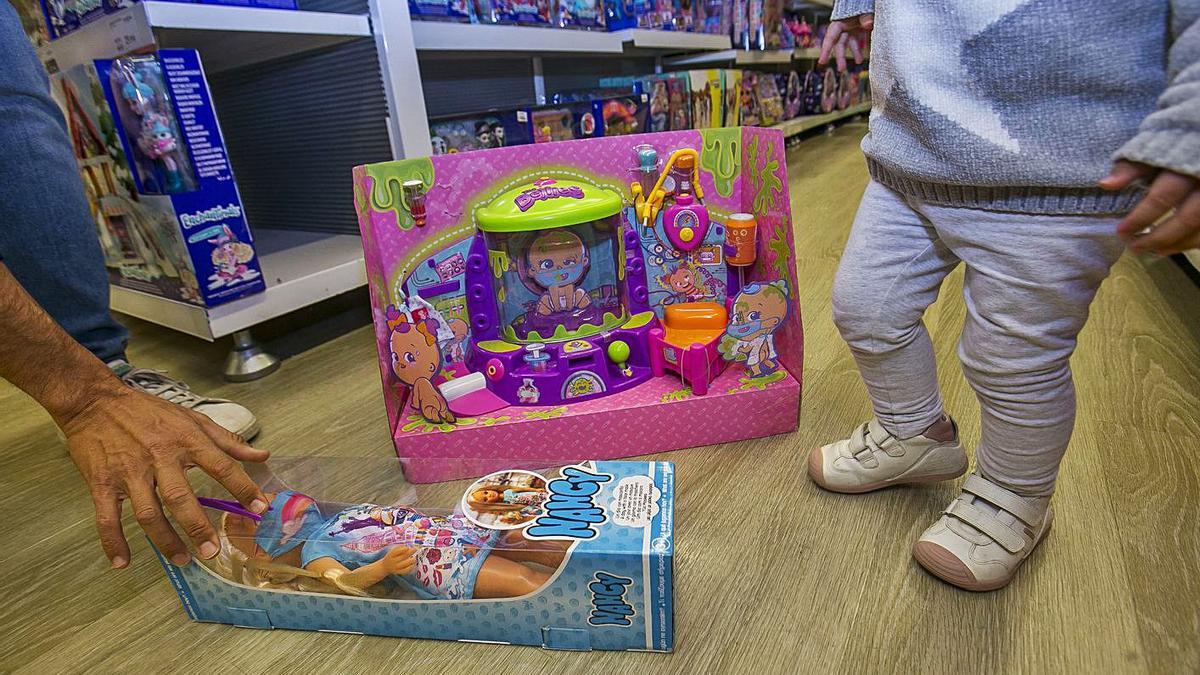 Famosa encabeza el ranking de juguetes más vendidos en España por tercer  año - Información