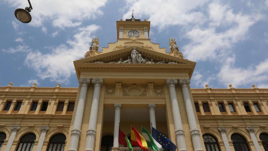 Fachada principal del Ayuntamiento.