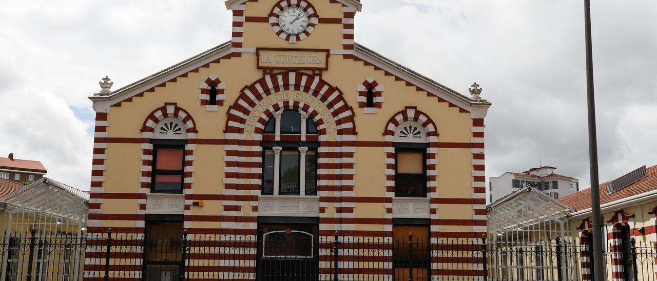 Fachada del centro de empresas La Curtidora.