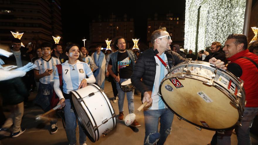 Así se celebra en Vigo la victoria de Argentina en el Mundial