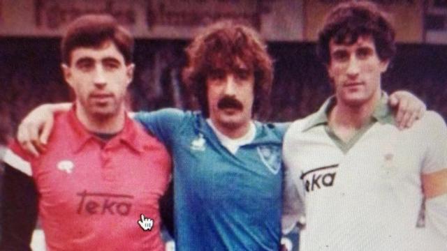 Manolo Preciado, junto a Setién, en un Linares-Racing de Santander