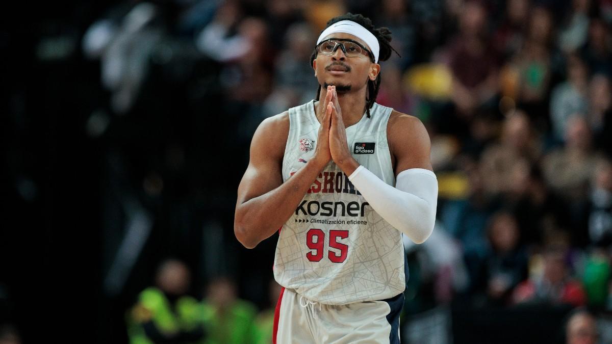 Chima Moneke 'explotó' ante todo el ruido relacionado con su futuro