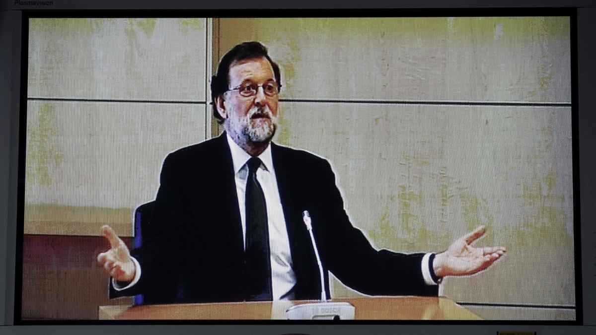 Rajoy: "Jamás me he ocupado de asuntos económicos en el partido"