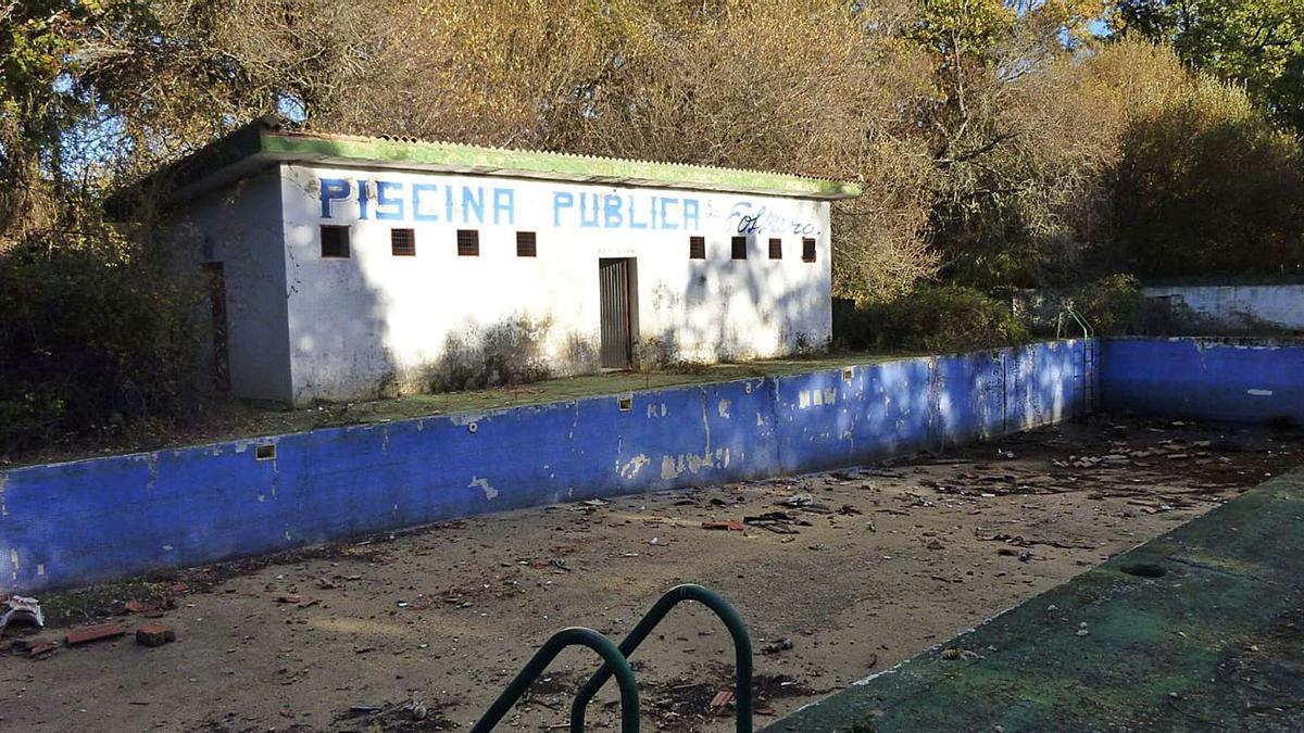 Piscina del antiguo campamento militar de La Folguera, en Tábara. | Ch. S.