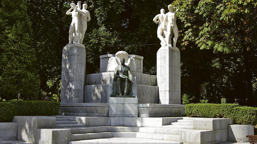 Monumento a José Tartiere en el paseo de los Álamos de Oviedo.