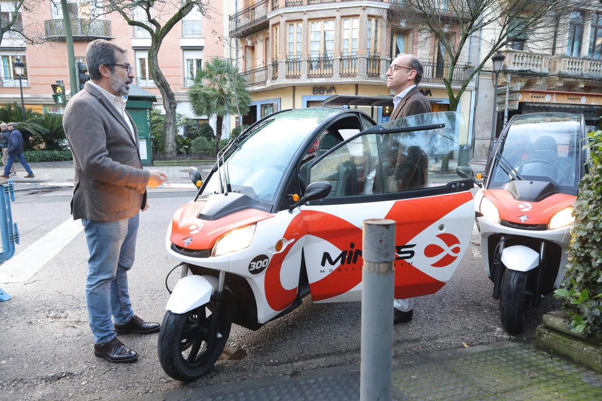 Galería | Así ha sido la presentación de los nuevos microvehículos eléctricos en Cáceres