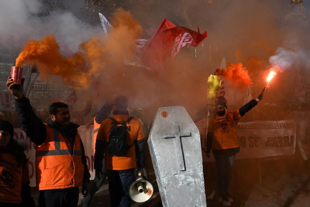 Concentración de trabajadores de Alcoa en Madrid