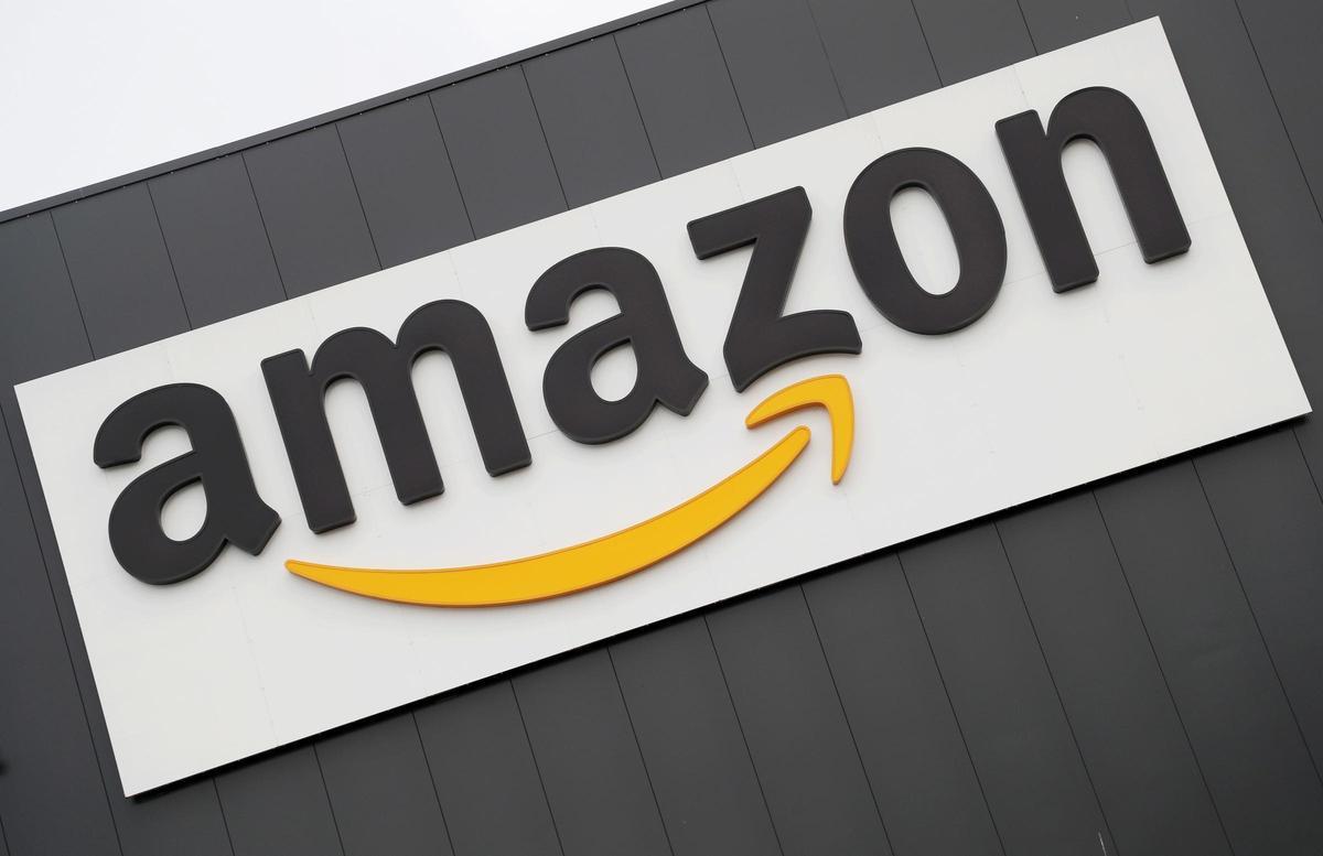 La Comisión de Comercio de EE.UU. y 17 estados demandan a Amazon por monopolio.