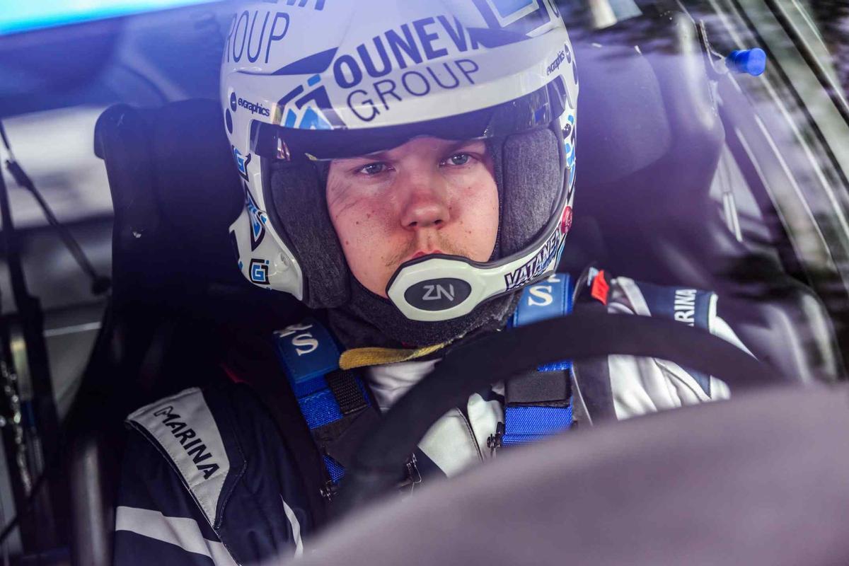 Ville Vatanen, en plena competición.