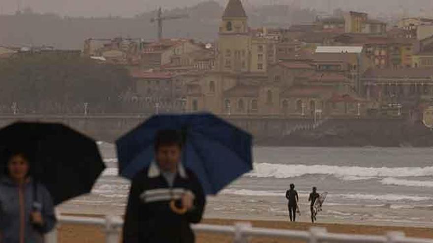 Precipitaciones débiles y tormentas en la primera parte del día