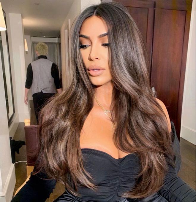 La melena 'glass hair' de Kim Kardashian