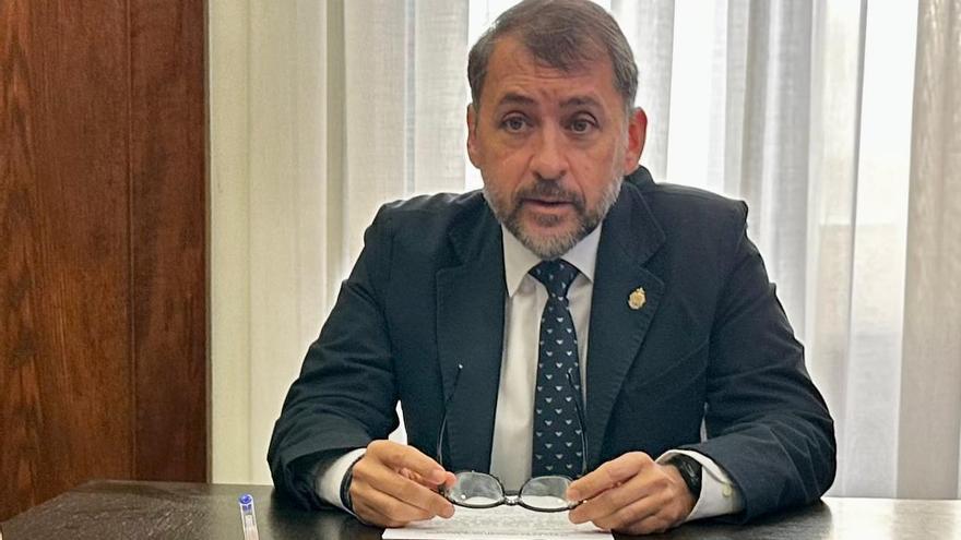 El alcalde de Santa Cruz solicitará al Defensor del Pueblo que recurra la Ley de Amnistía