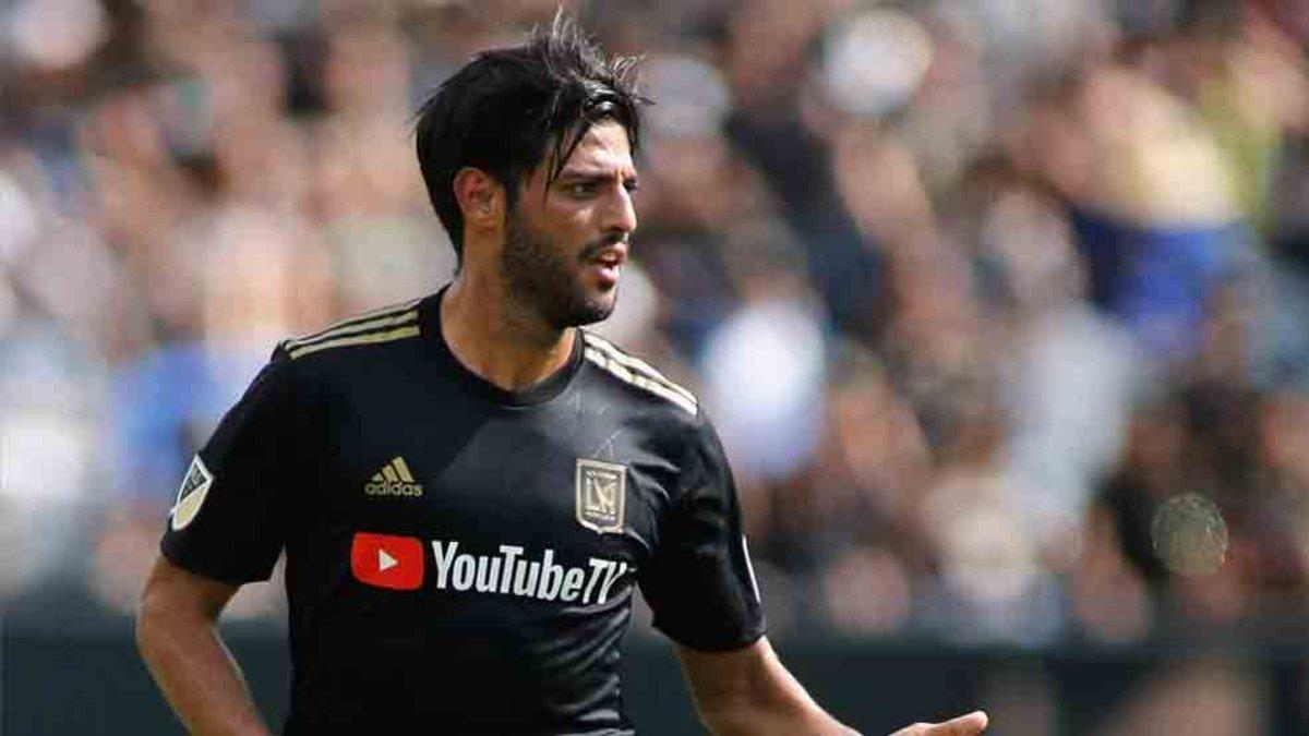 Carlos Vela está en la lista de futuribles del Barcelona