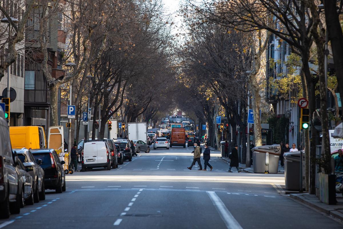 Sepúlveda, la calle en disputa por las restricciones a bares y tiendas del Eixample