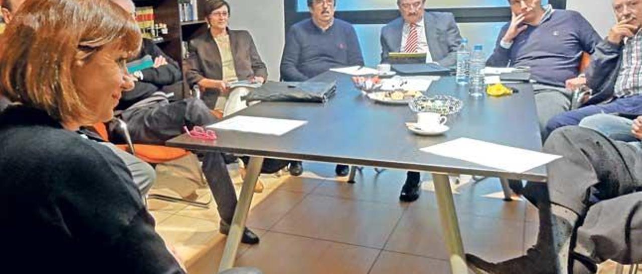 Imagen de una reunión del PSOE con empresarios.