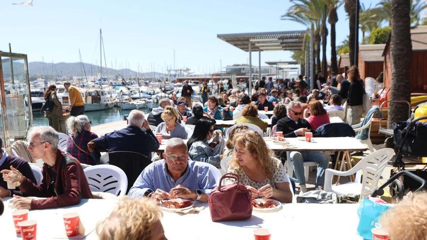 Feria del pescado y el marisco de Ibiza: «Recién pescado y a la barriga, como debe ser»