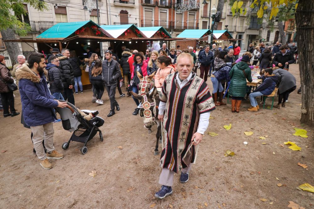 Imágenes del Mercat de Nadal de Alcoy.