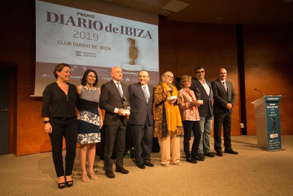 Foto de grupo de los premiados