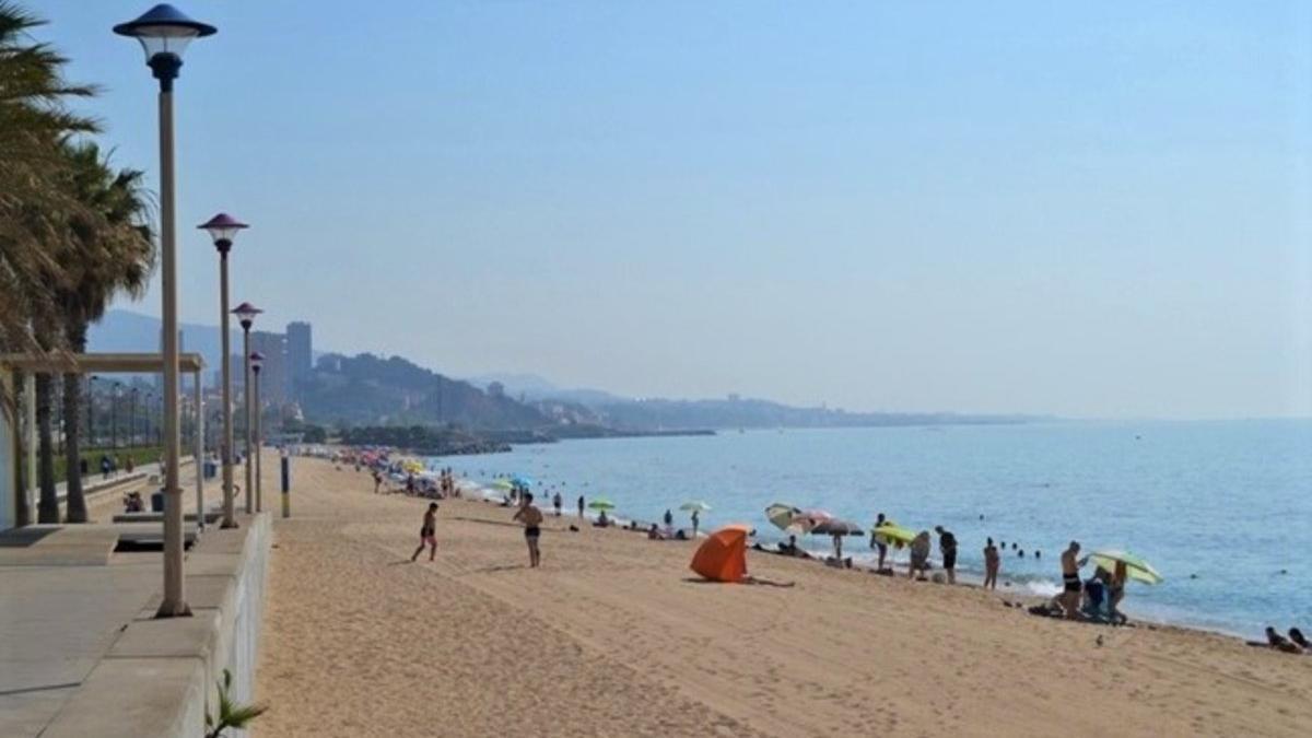 La playa de Badalona.