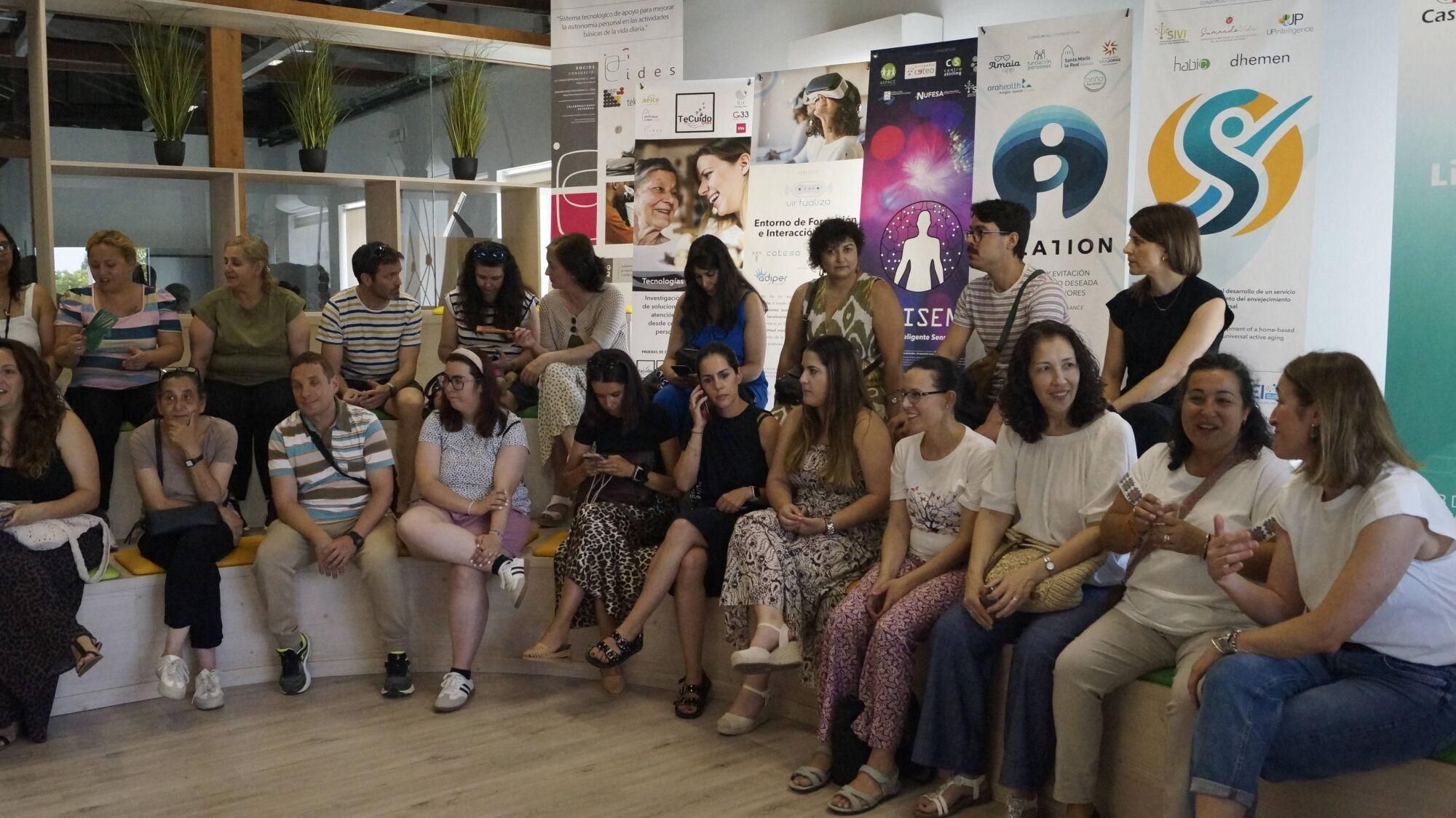 Taller de "Movilizaciones y transferencias para una mayor autonomía" en el HUB Tecnológico de La Aldehuela en Zamora.