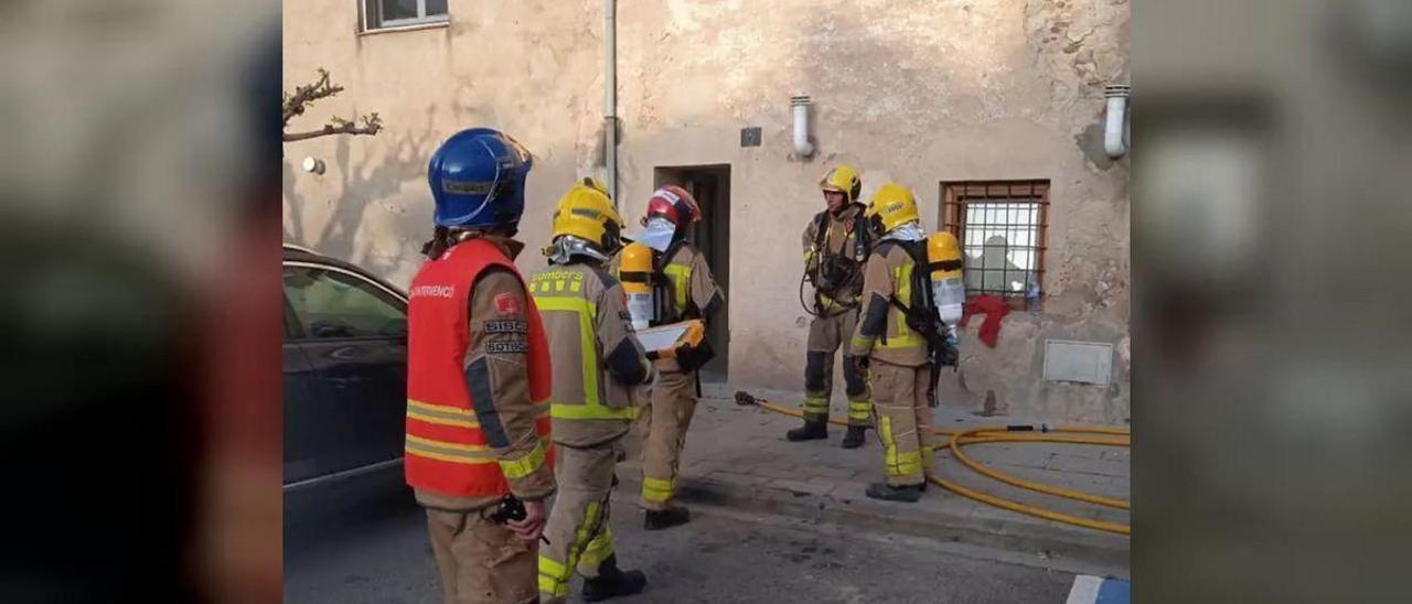 Bombers en una actuació