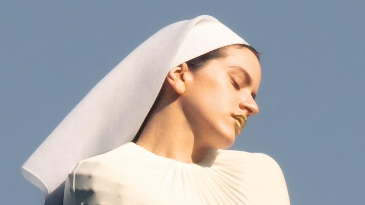 La portada del cuarto disco de Rosalía, 'Lux'.