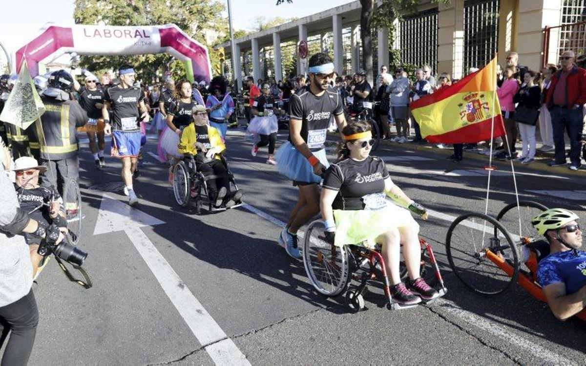 Imágenes de la VII Carrera Popular 10K Bomberos Zaragoza.