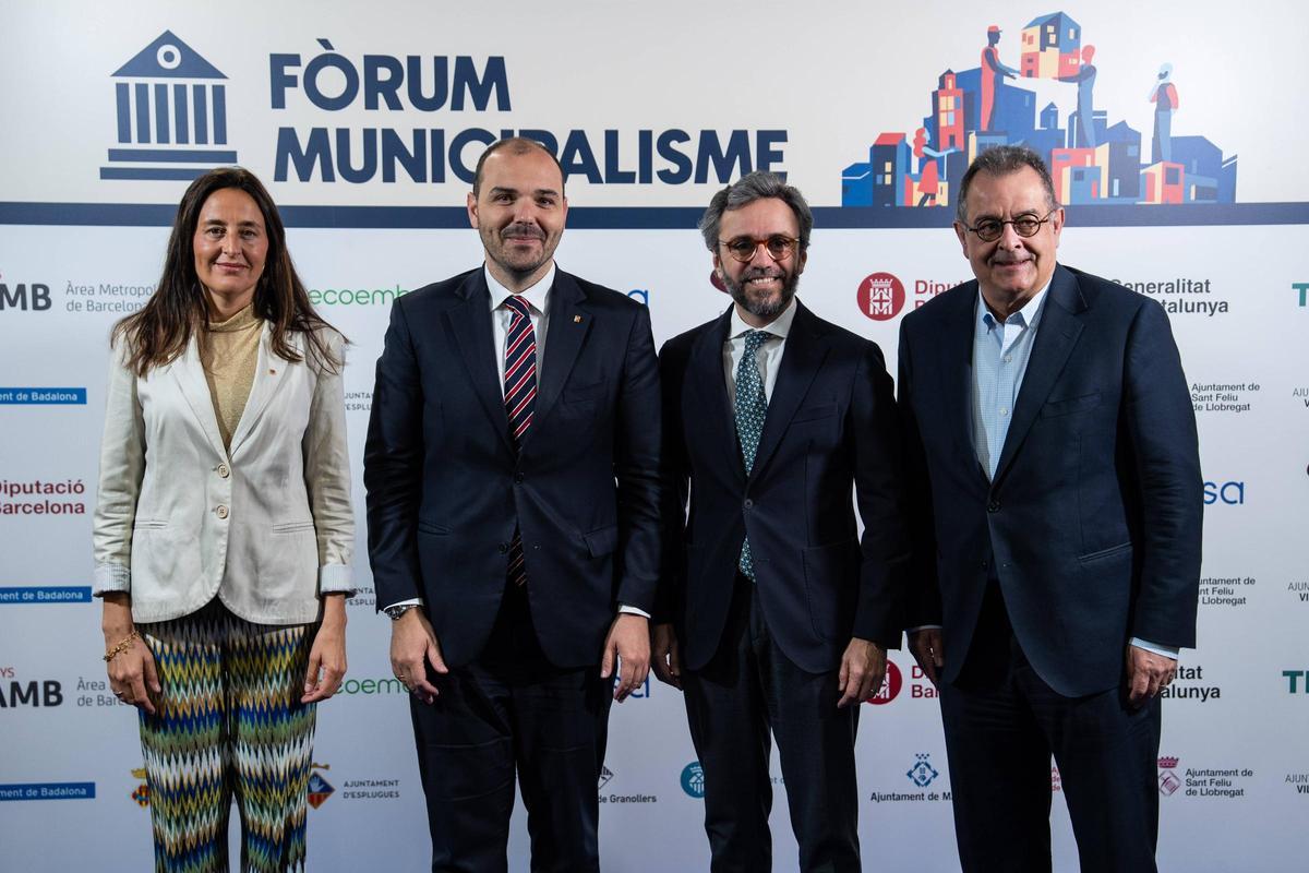 Esther Niubó, consellera de Educació i Formació Professional; Albert Dalmau, conseller de Presidència; Aitor Moll, consejero delegado de Prensa Ibérica, y Albert Sáez, director de EL PERIÓDICO.