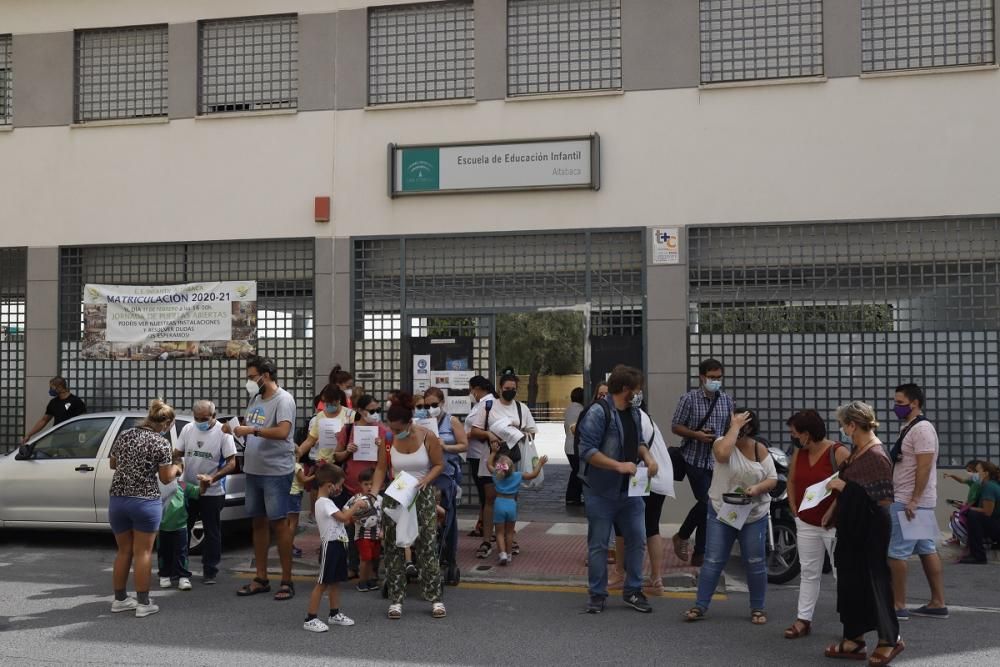 Manifestación en el colegio Altabaca por la falta de comedor escolar